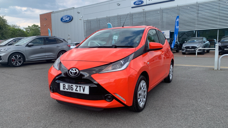 Toyota Aygo 1.0 VVT-i X-Play 5dr Petrol Hatchback